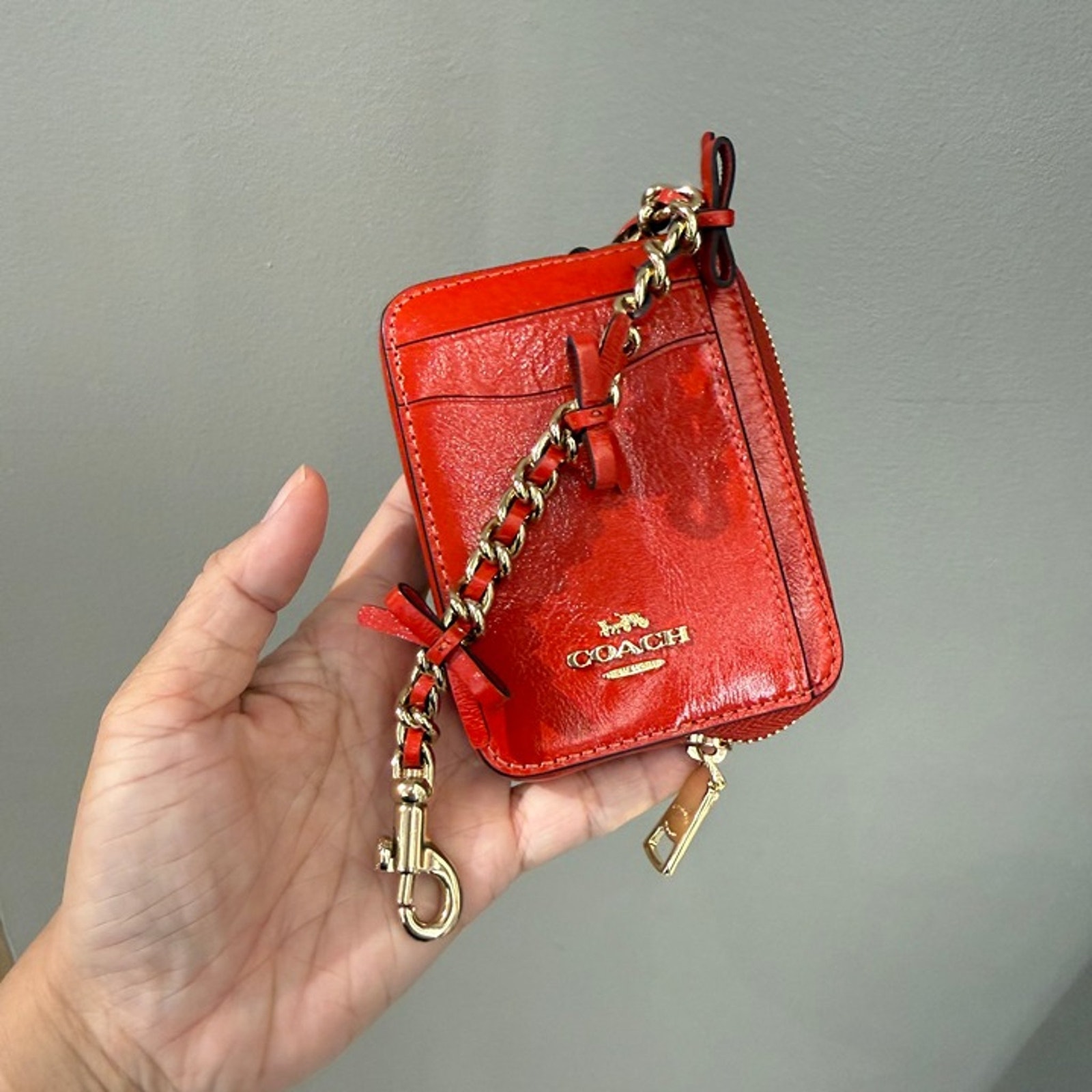 Coach Zip Card Case With Bows Cec13 Crinkle Leather/Gold/Bright Cherry